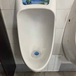 Desatasco y limpieza de urinarios en Barcelona